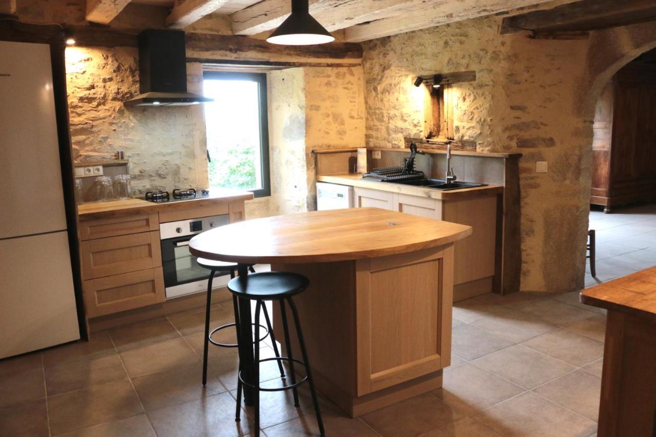 Grande maison de caractère en pierres -superbe vue Saint-Cirgues  Esterno foto