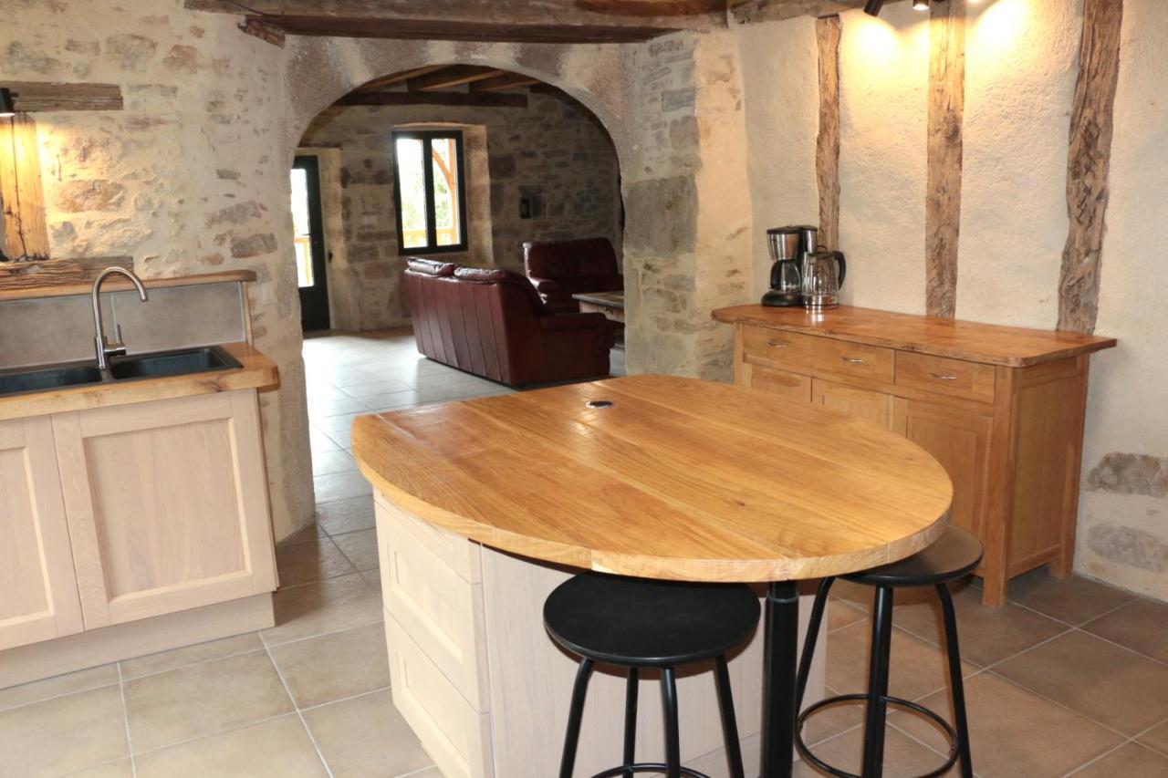 Grande maison de caractère en pierres -superbe vue Saint-Cirgues  Esterno foto
